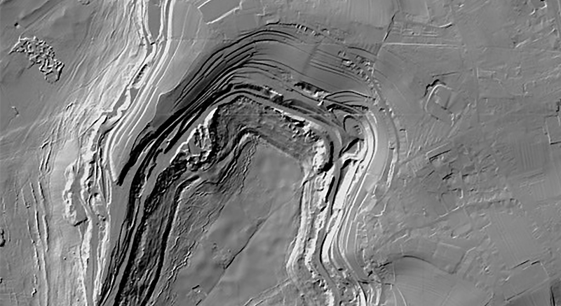 Structures archéologiques visibles dans les données LiDAR